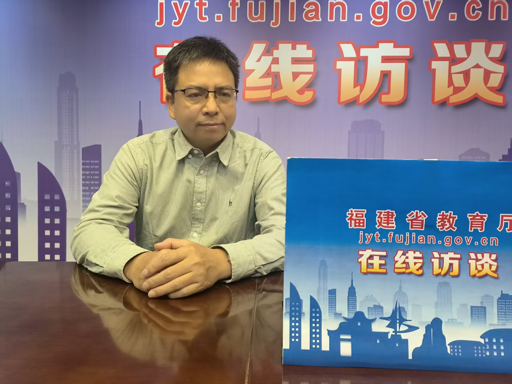 微信图片_20251219113348_1460_722.jpg